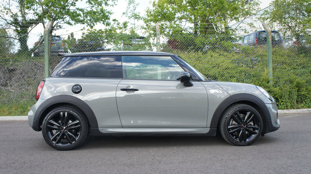 Mini_Cooper_SWorks210-3