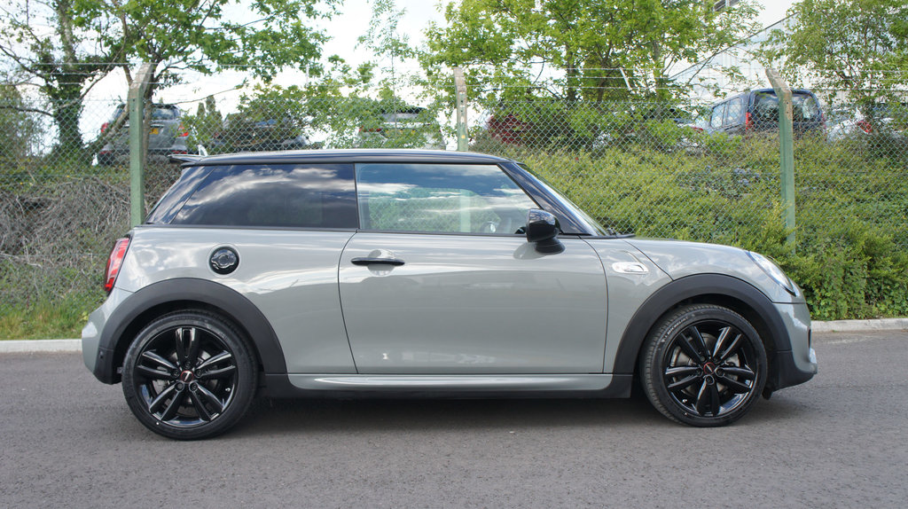 Mini_Cooper_SWorks210-3